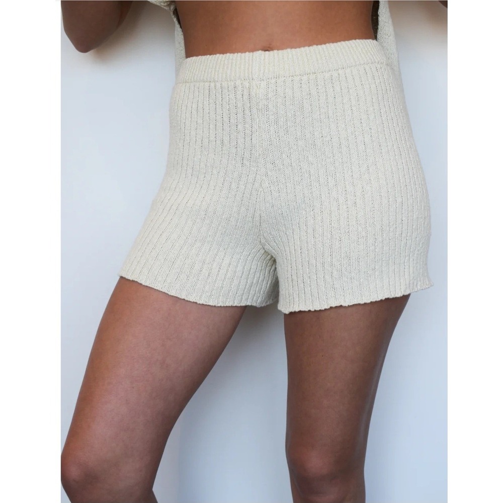 Willow & Wind Cream Textured Knit Shorts Cozy Soft‎ Ribbed Minimalist Beachy SzS